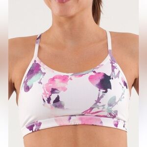 lululemon athletica Women's Blurred Floral Sports Bra - Pink and Purple